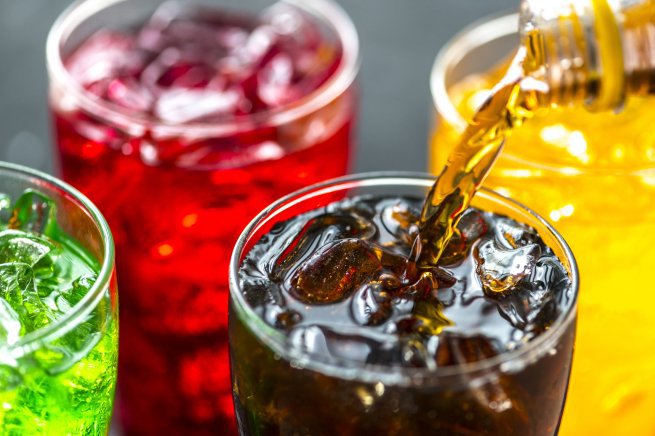 Акциз на сахаросодержащие напитки будет введен с 1 июля 2023 года